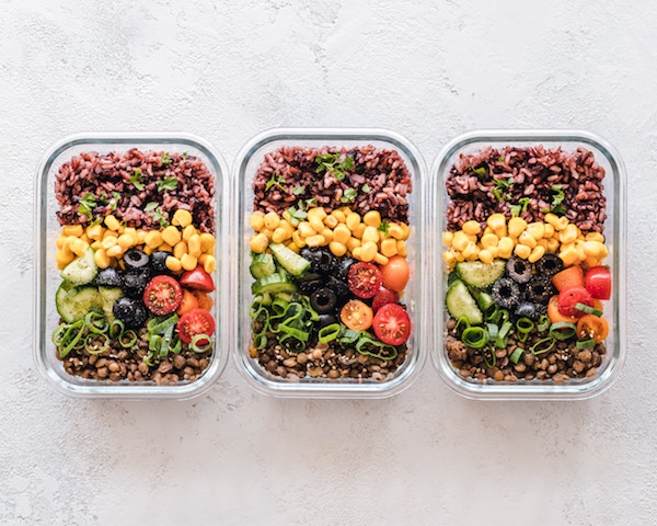 separate containers of pre-packed lunch